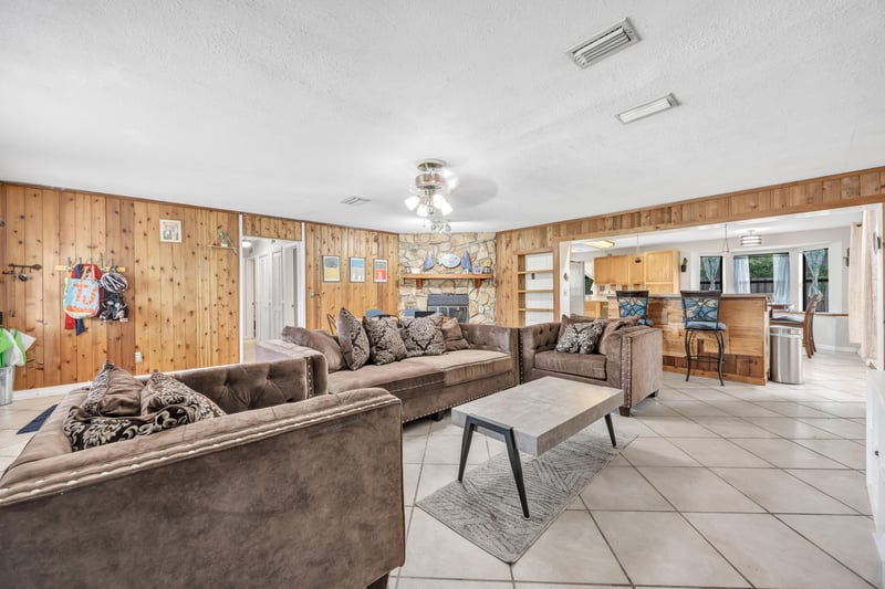 Photo 6 of 3983 Habana Ave, Jacksonville, FL 32217, photographed by Megapixeler