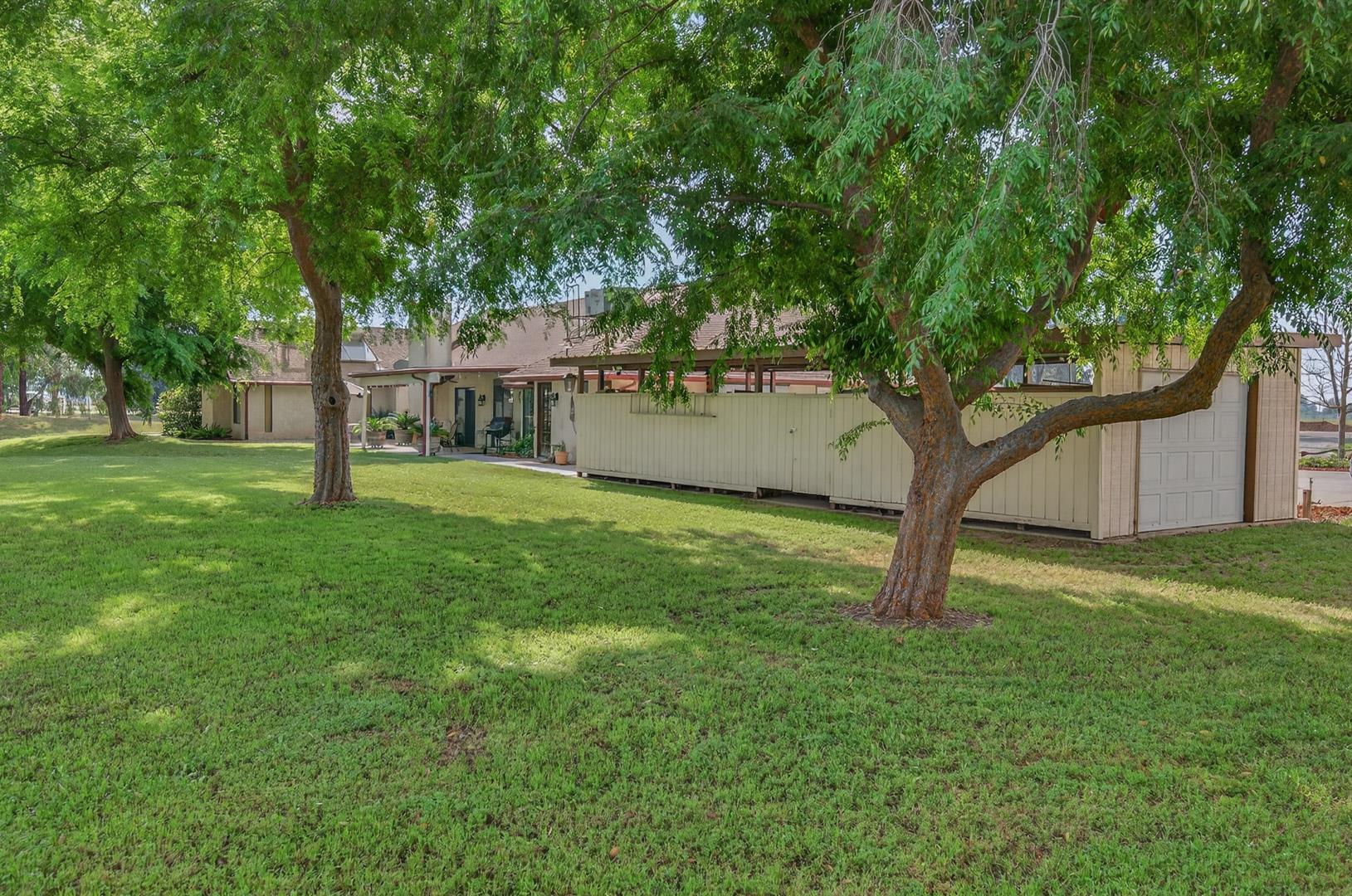 11640 E Sierra Ave, photo 59