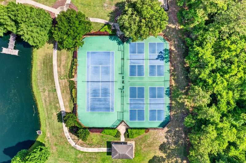 Drone view of the community tennis courts in Fernandina Beach, FL