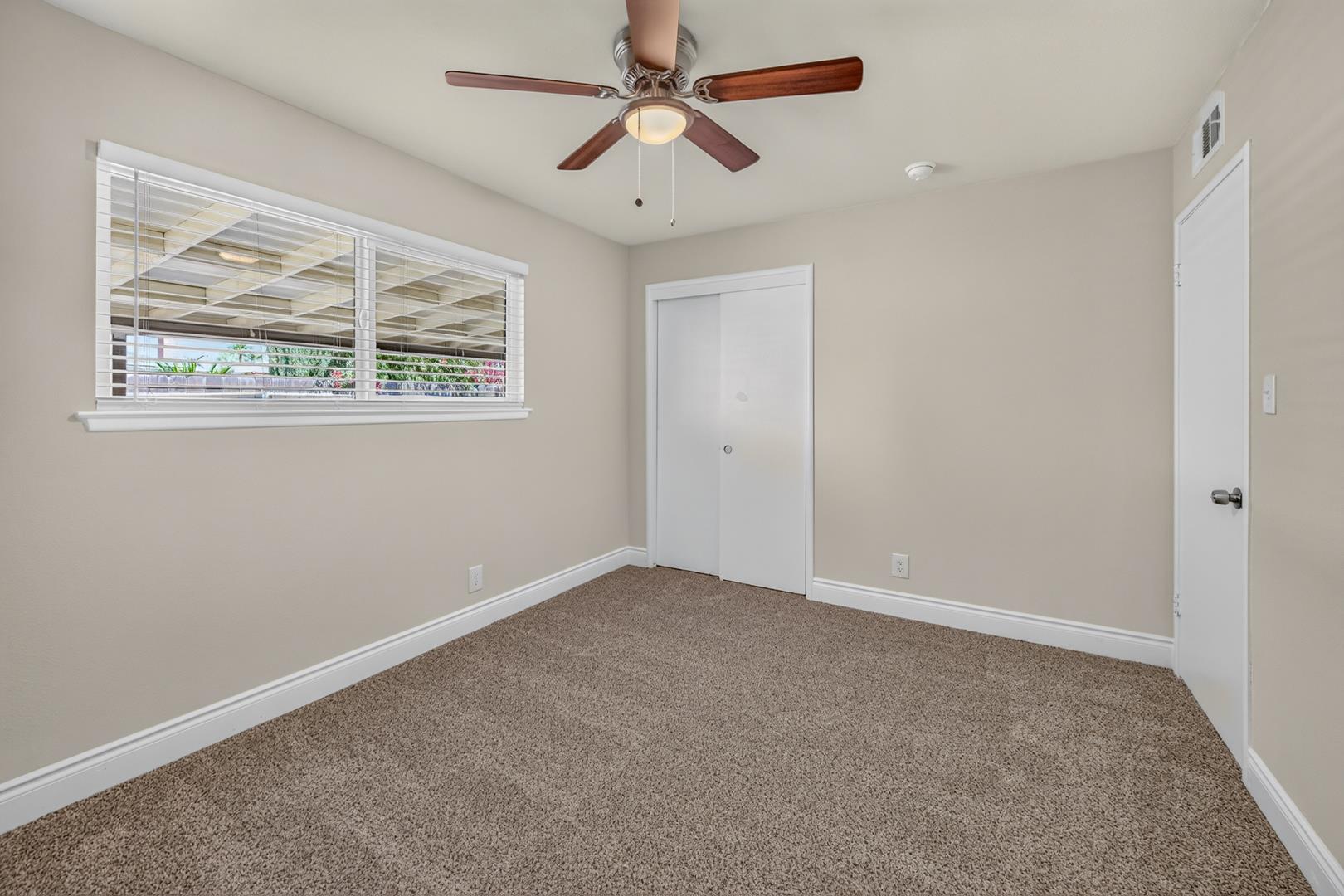 957 W Pico Ave, photo 22