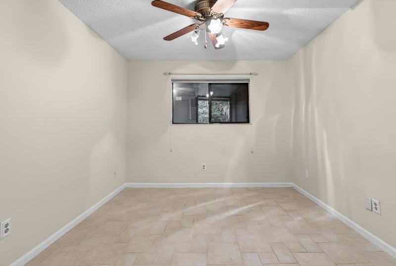 Photo 17 of 3801 Crown Point Rd unit 1294, Jacksonville, FL 32257, photographed by Megapixeler