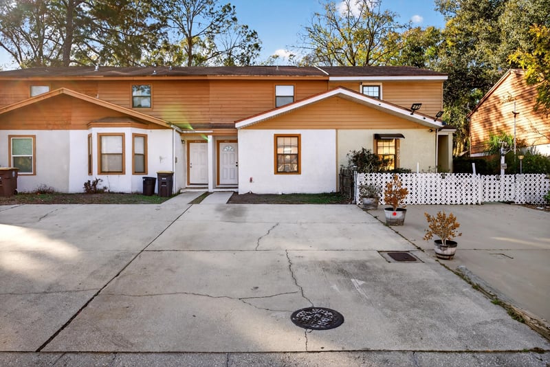 Front of the house at 4482 Melissa Ct W, Jacksonville, FL 32210