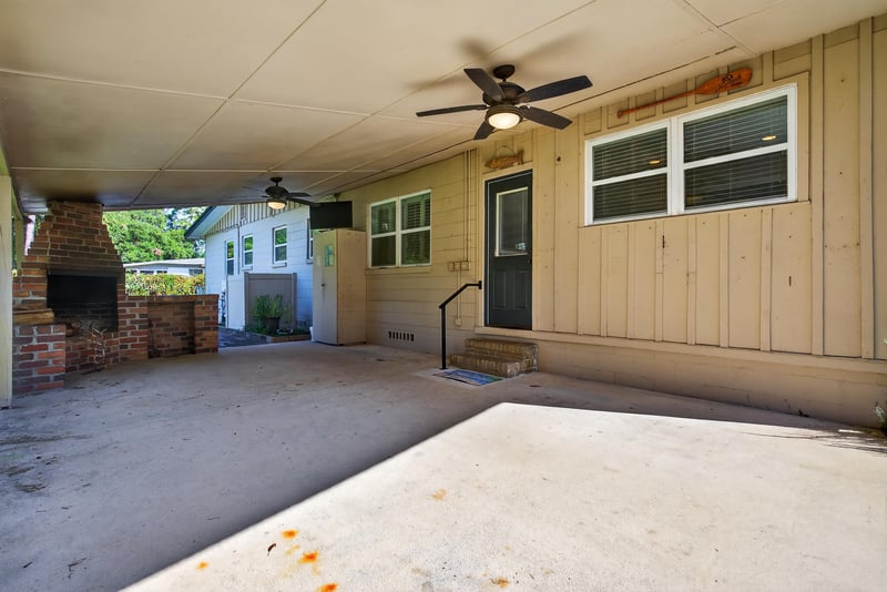 Photo 39 of 6942 Waikiki Rd, Jacksonville, FL 32216, photographed by Megapixeler