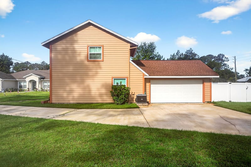 Photo 2 of 15 Katrina Pl, Palm Coast, FL 32164, photographed by Megapixeler