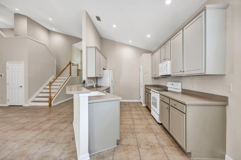 Photo 10 of 9213 Sugar Meadow Trail, Jacksonville, FL 32256, photographed by Megapixeler