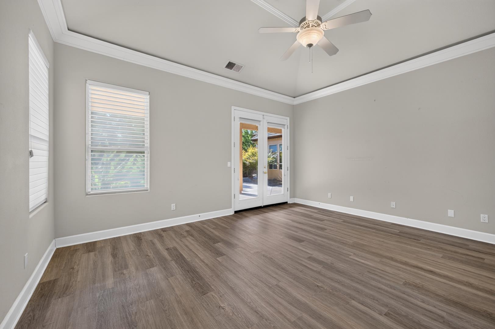 11 W Jordan Ave, photo 62