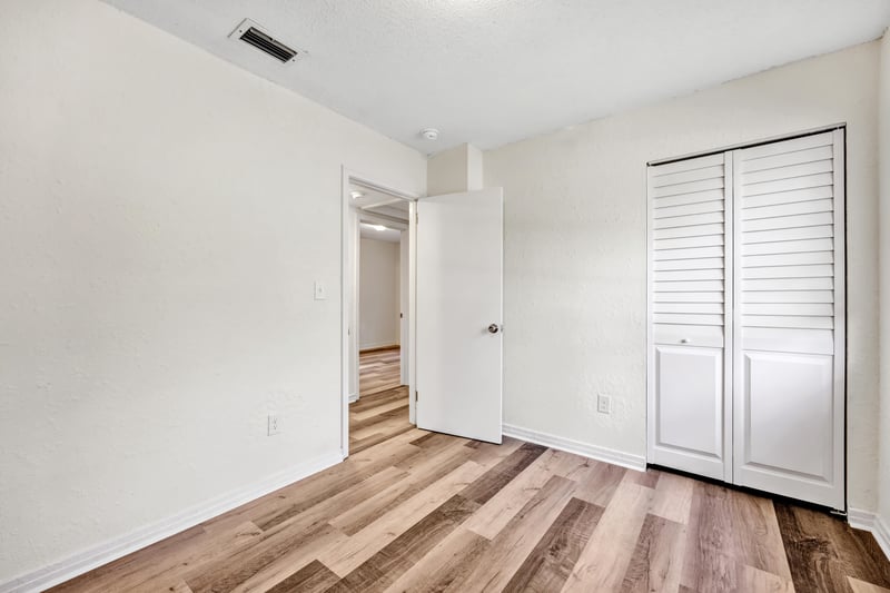 Photo 20 of 10303 Elmhurst Dr, Jacksonville, FL 32218, photographed by Megapixeler