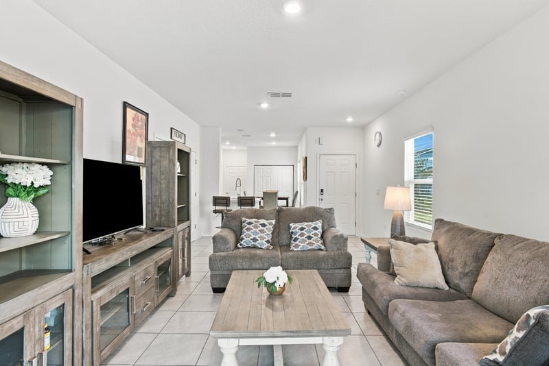 Living room with entertainment center, photographed by Megapixeler on Haymon Ave, Jacksonville