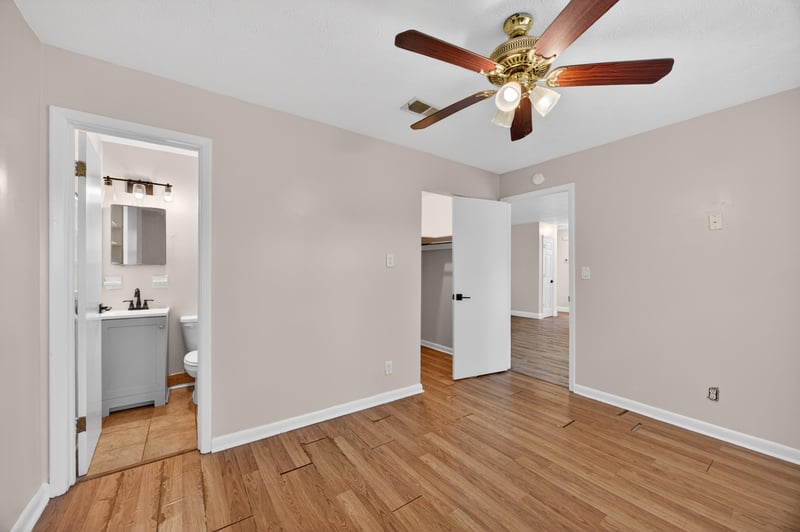 Photo 18 of 2839 Loran Dr W, Jacksonville, FL 32216, photographed by Megapixeler