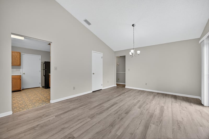 Main Living Area at 2512 Bluffton Dr, Jacksonville, FL 32224