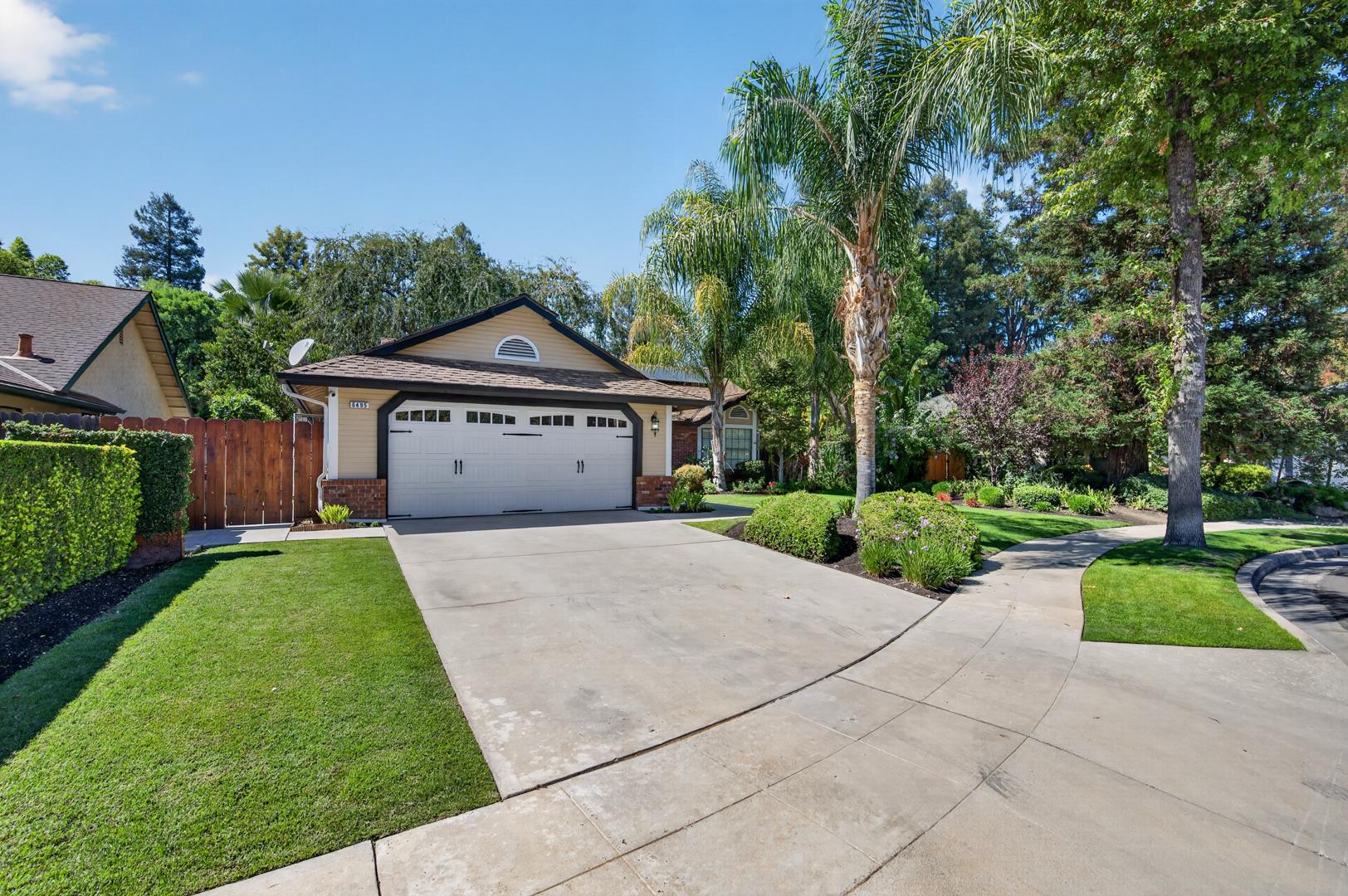 6495 N Vagedes Ave, photo 72