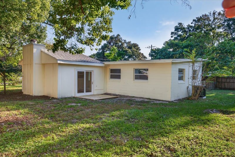 Photo 40 of 6923 King Arthur Rd N, Jacksonville, FL 32211, photographed by Megapixeler