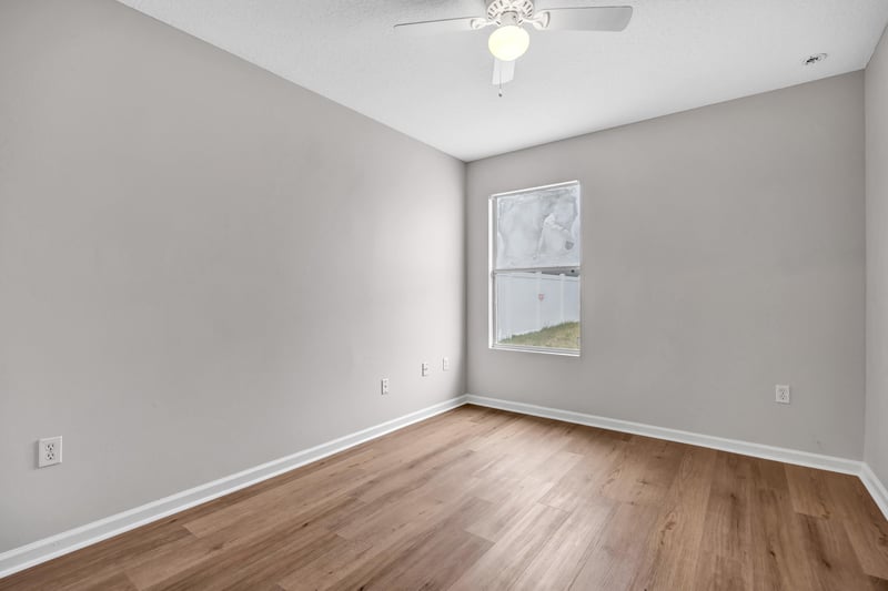 Photo 13 of 8345 Oden Ave, Jacksonville, FL 32216, photographed by Megapixeler