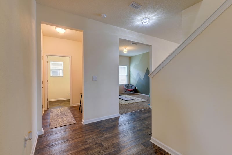 Photo 5 of 8166 Meadow Walk Ln, Jacksonville, FL 32256, photographed by Megapixeler