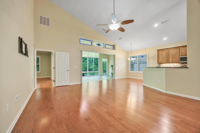 Photo 7 of 9221 Rosewater Ln, Jacksonville, FL 32256, photographed by Megapixeler