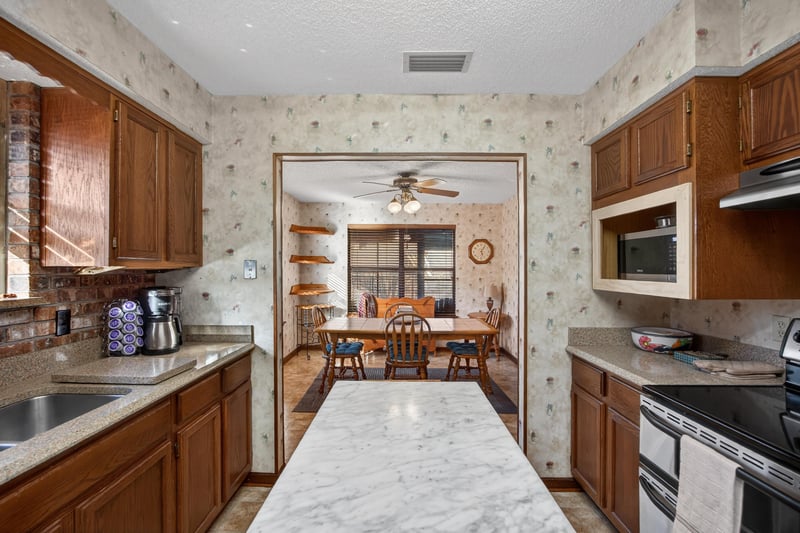 Photo 16 of 2479 Stonebridge Dr, Orange Park, FL 32065, photographed by Megapixeler