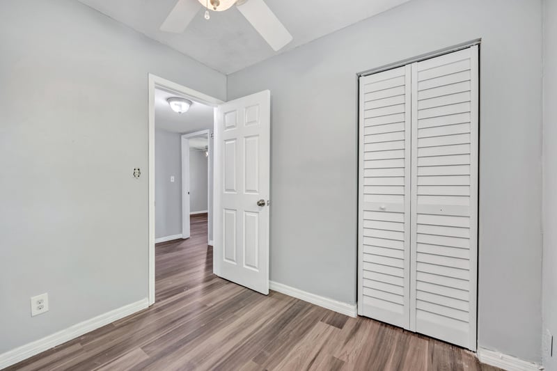 Photo 22 of 8916 Yeoman Dr, Jacksonville, FL 32208, photographed by Megapixeler