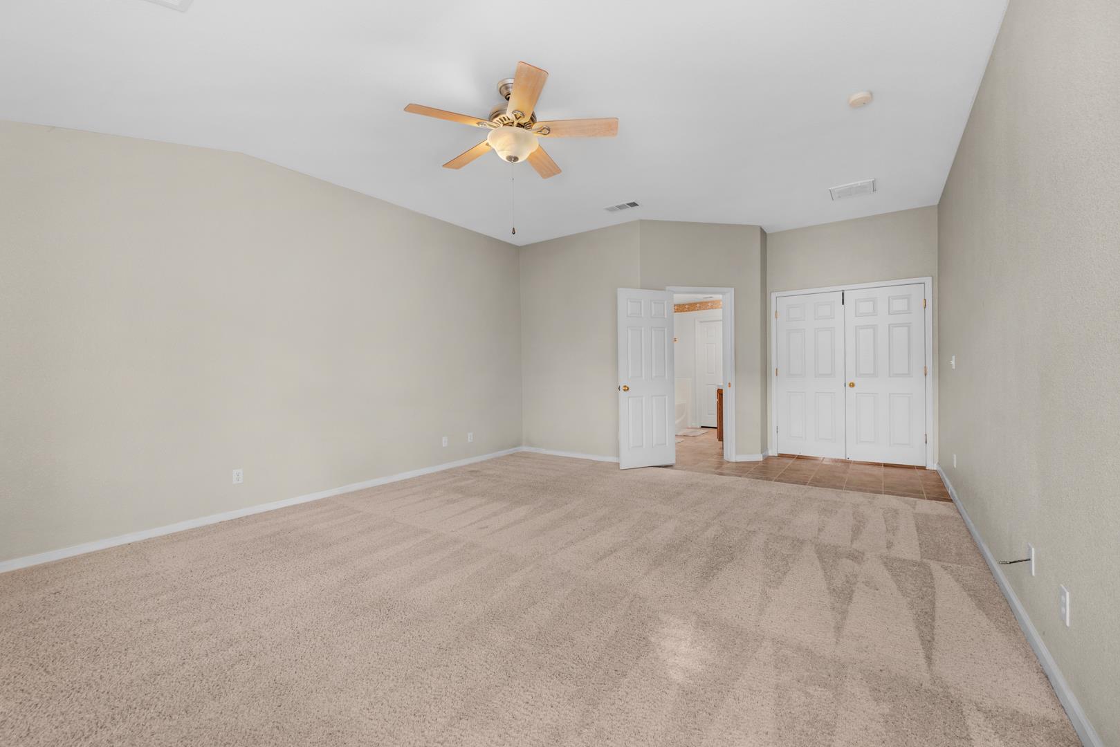 1947 W Hampton Dr, photo 33