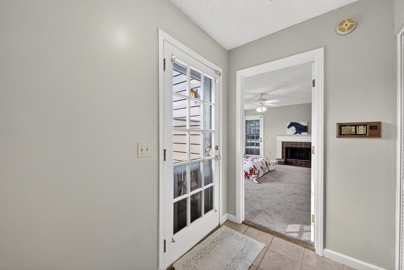 Photo 23 of 1425 Pinetree Rd, Jacksonville, FL 32207, photographed by Megapixeler