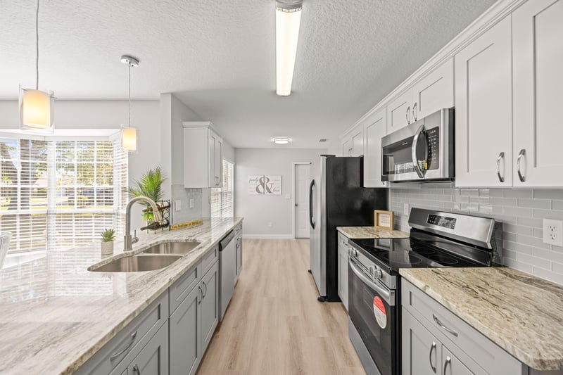 Photo 18 of 2418 Stonehaven Ct W, Orange Park, FL 32065, photographed by Megapixeler
