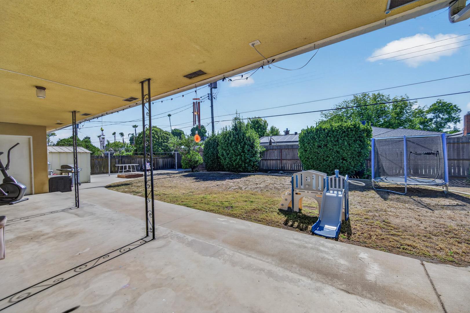 5521 N Callisch Ave, photo 49