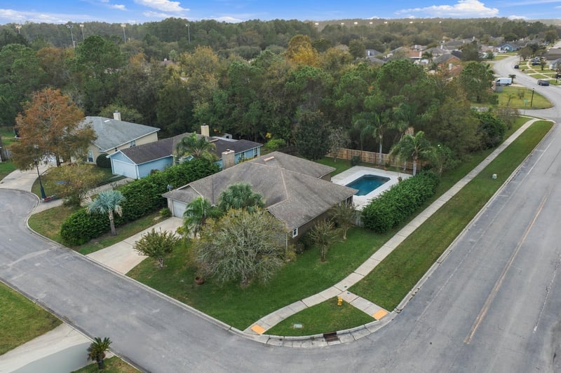 Aerial view of the home and cul-de-sac, photographed by Megapixeler on Winding Springs Ct, Jacksonville