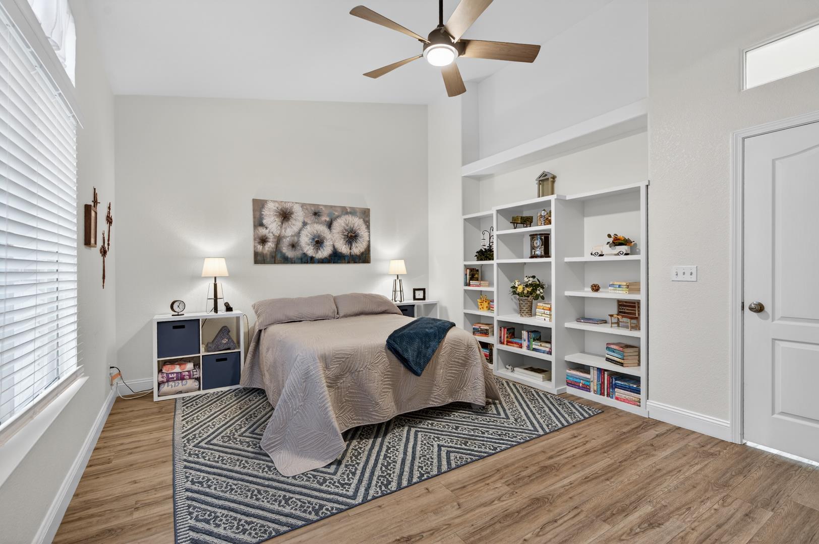 8652 N Sierra Vista Ave, photo 30