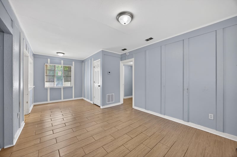 Photo 9 of 2960 W 10th St, Jacksonville, FL 32254, photographed by Megapixeler