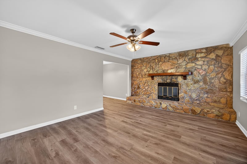 Photo 4 of 7251 Mayapple Rd, Jacksonville, FL 32211, photographed by Megapixeler