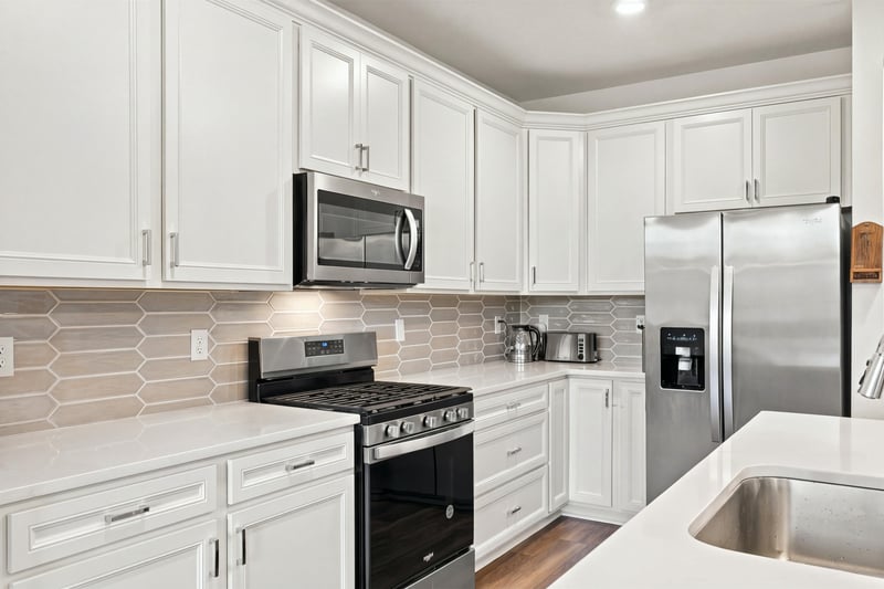 Kitchen with stainless steel appliances, photographed by Megapixeler on Torres Trace, St. Augustine