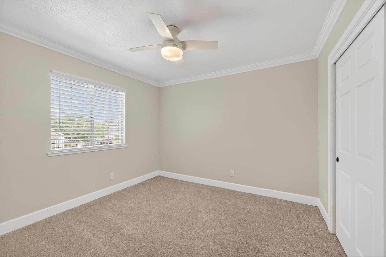 7878 N Meridian Ave, photo 36