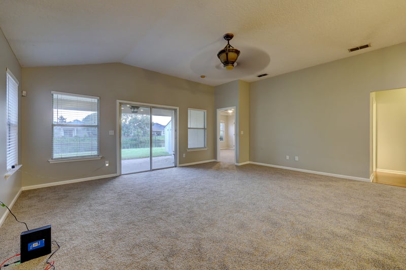 Family Room at 3382 Chapel Ct, Jacksonville, FL 32226