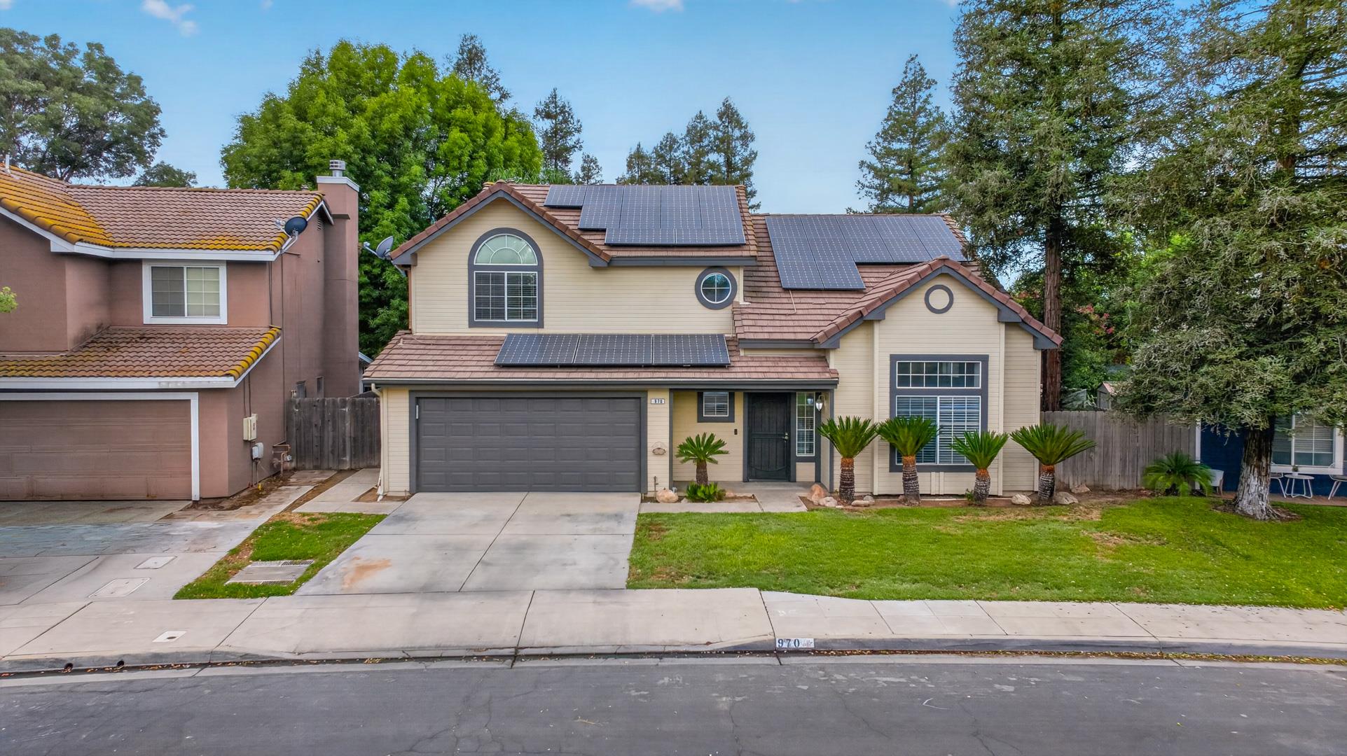 970 N Bush Ave, Clovis CA