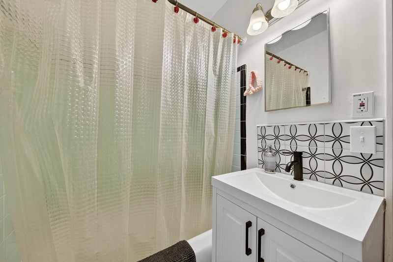 Photo 22 of 5261 Pennant Dr, Jacksonville, FL 32244, photographed by Megapixeler