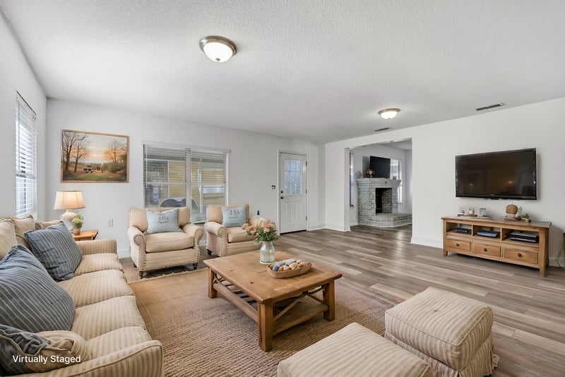 Photo 6 of 8626 Taylor Field Rd, Jacksonville, FL 32244, photographed by Megapixeler