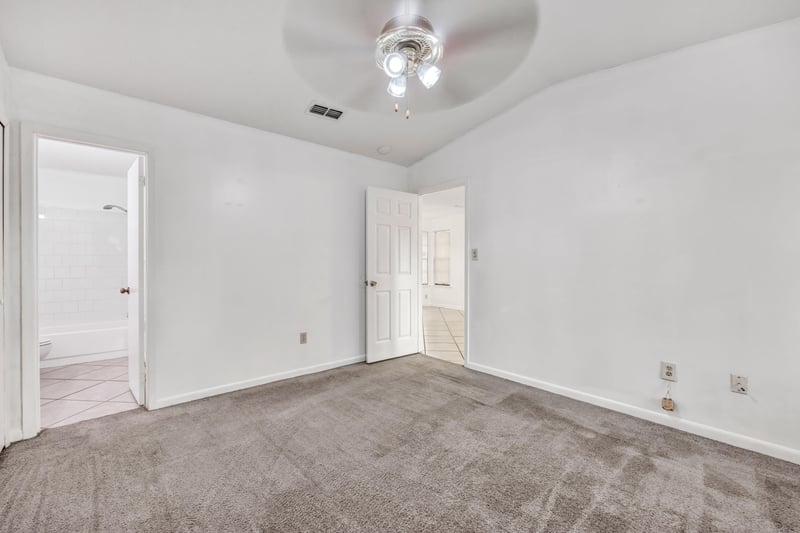 Photo 16 of 8152 Great Valley Trail, Jacksonville, FL 32244, photographed by Megapixeler