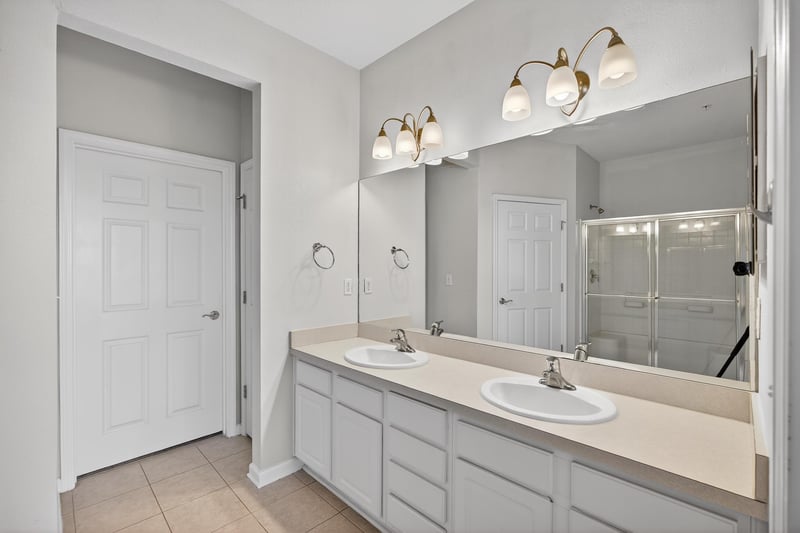 Primary Bath at 11251 Campfield Dr unit 2305, Jacksonville, FL 32256