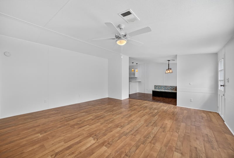 Photo 8 of 489 Starratt Rd, Jacksonville, FL 32218, photographed by Megapixeler
