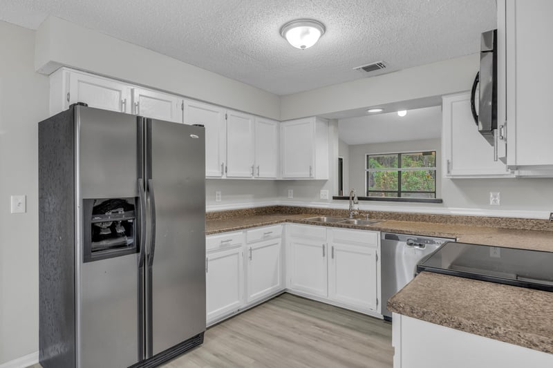 Photo 6 of 6281 Island Forest Dr, Orange Park, FL 32003, photographed by Megapixeler