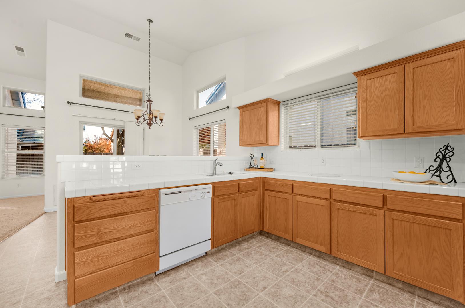 6687 E Michigan Ave, photo 42