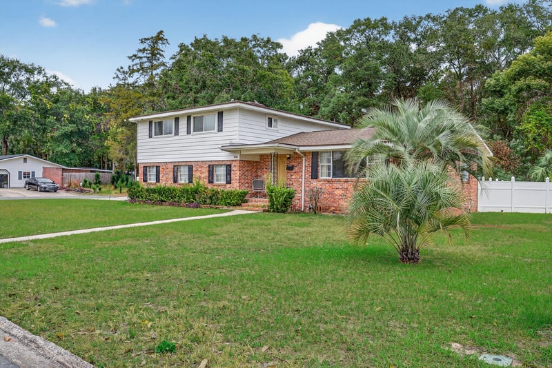 Photo 8 of 3905 Meek Dr, Jacksonville, FL 32277, photographed by Megapixeler