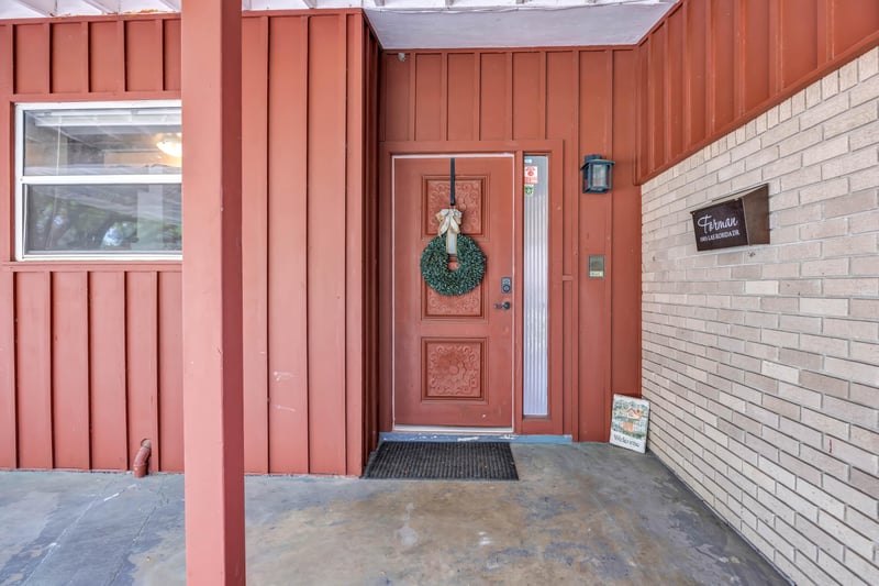 Photo 7 of 1005 Las Robida Dr, Jacksonville, FL 32211, photographed by Megapixeler