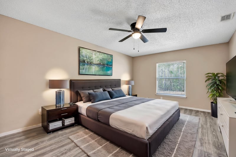 Photo 9 of 10176 Lancashire Dr, Jacksonville, FL 32219, photographed by Megapixeler