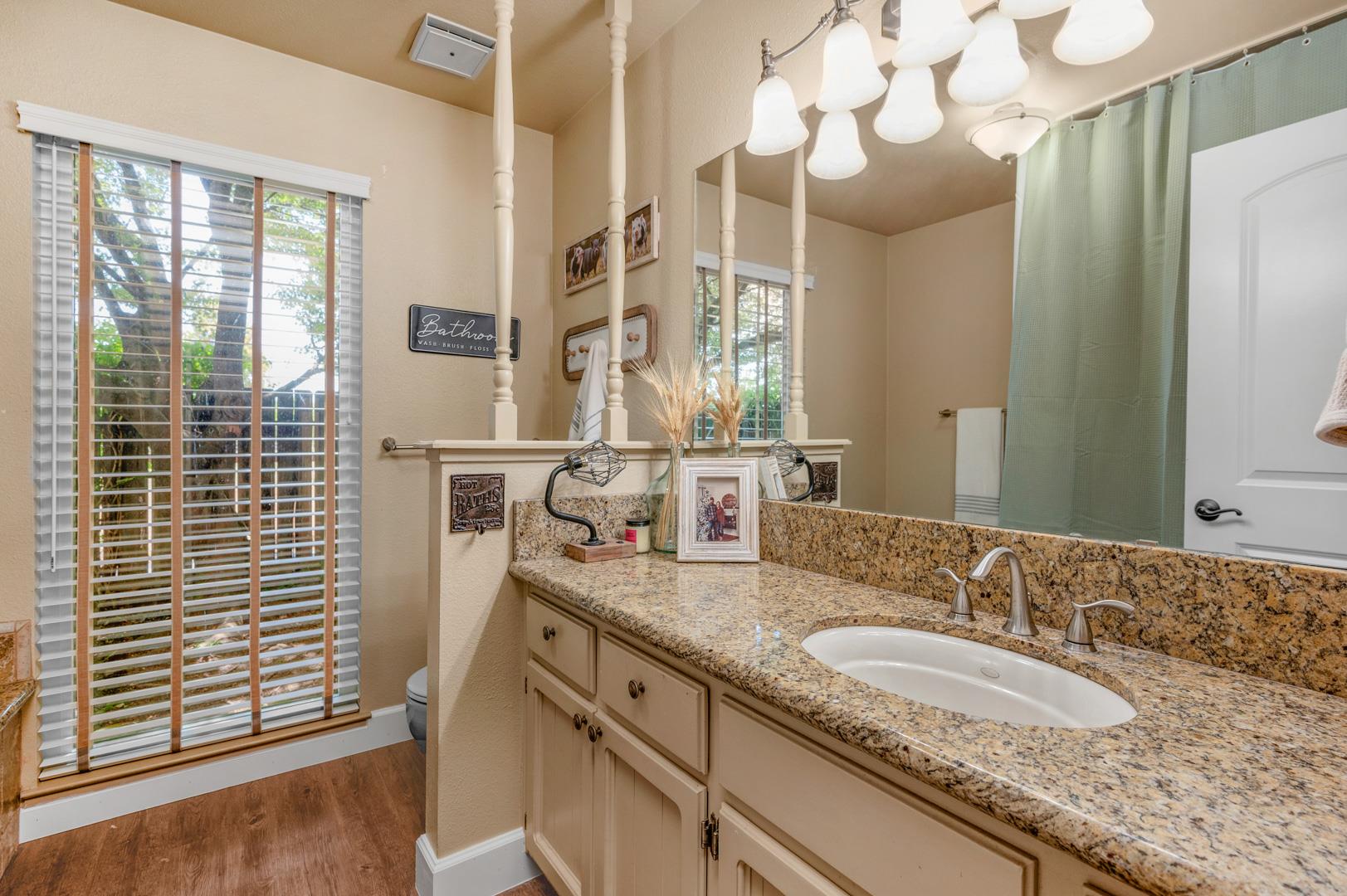 7856 S Del Rey Ave, photo 46