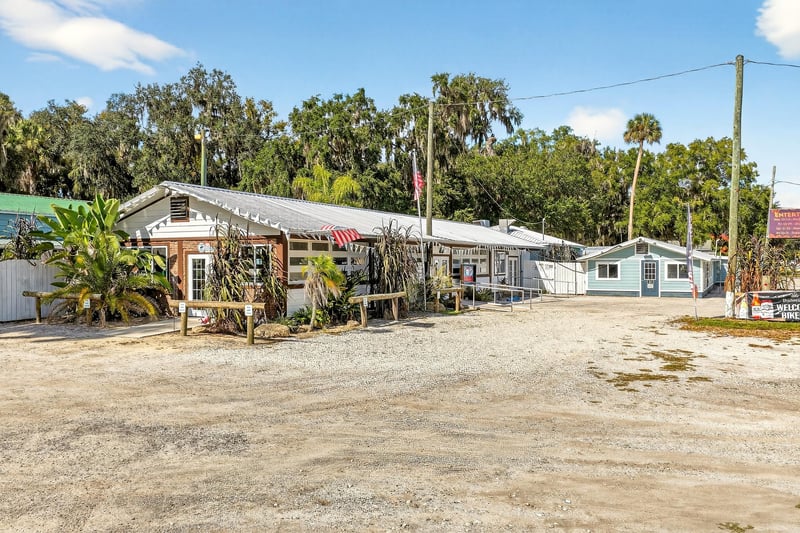 Photo 11 of 765 3rd Ave, Welaka, FL 32193, photographed by Megapixeler