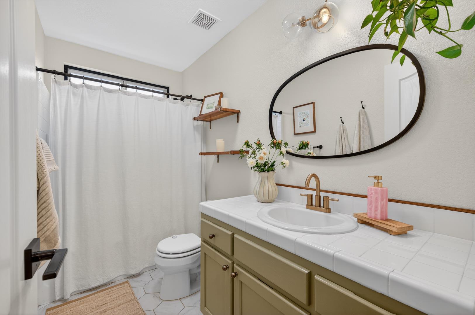 2873 E El Paso Ave, photo 38