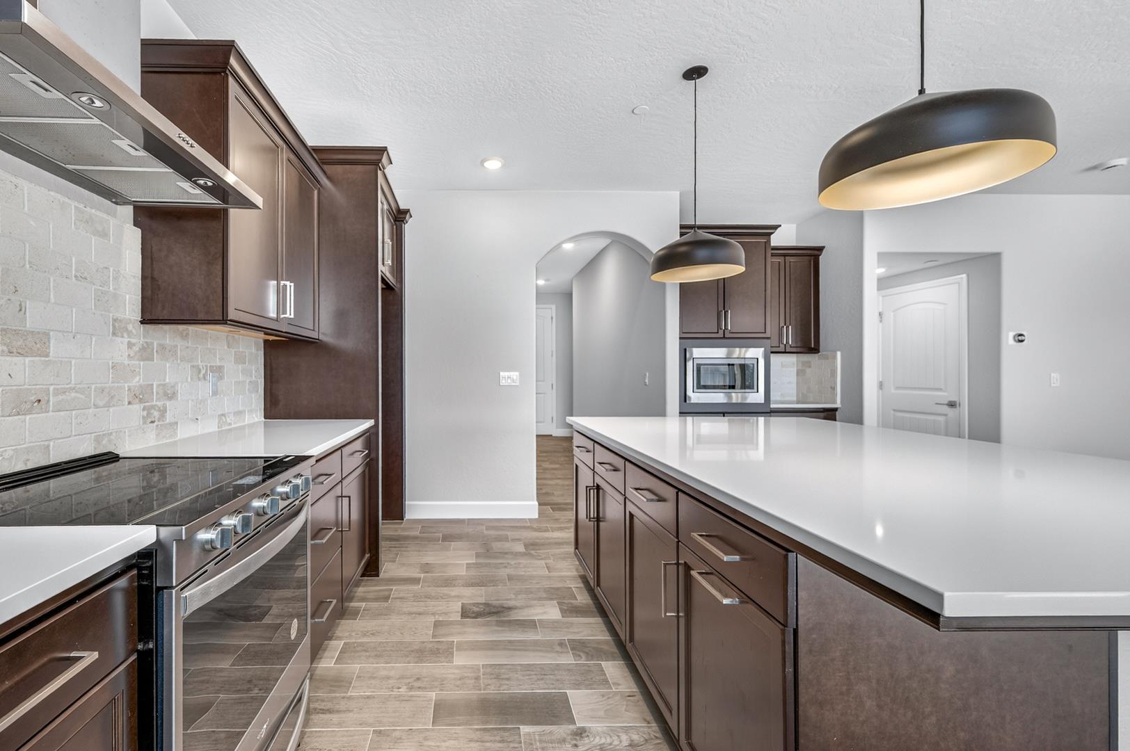 20175 Hazelwood Ln, photo 33