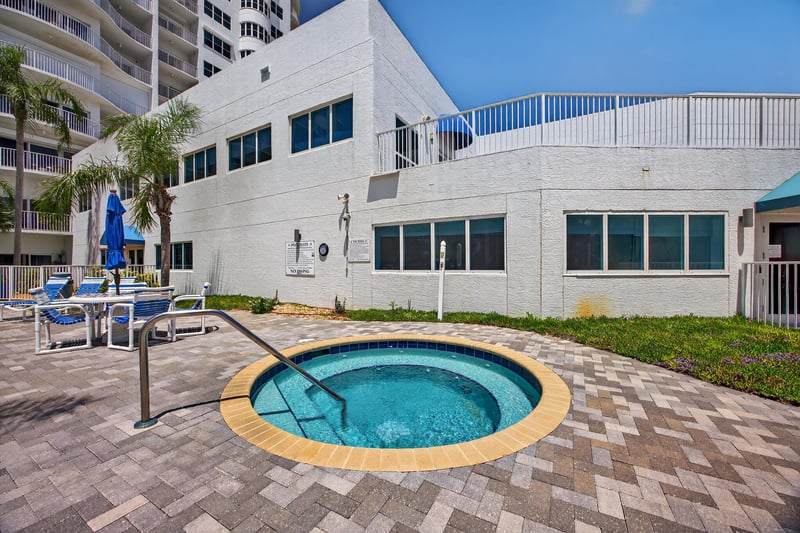 Photo 47 of 2 Oceans W Blvd, Daytona Beach, FL 32118, photographed by Megapixeler