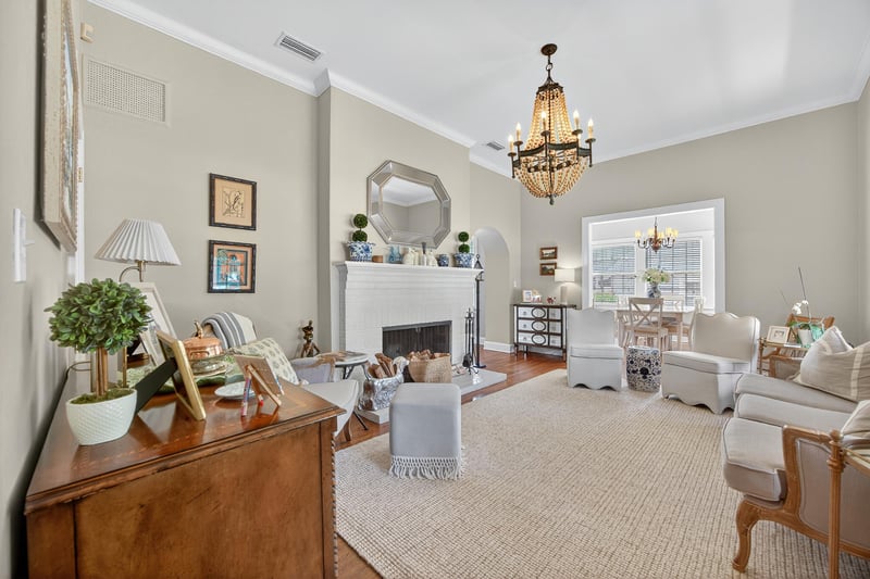 Photo 6 of 1152 Mapleton Rd, Jacksonville, FL 32207, photographed by Megapixeler