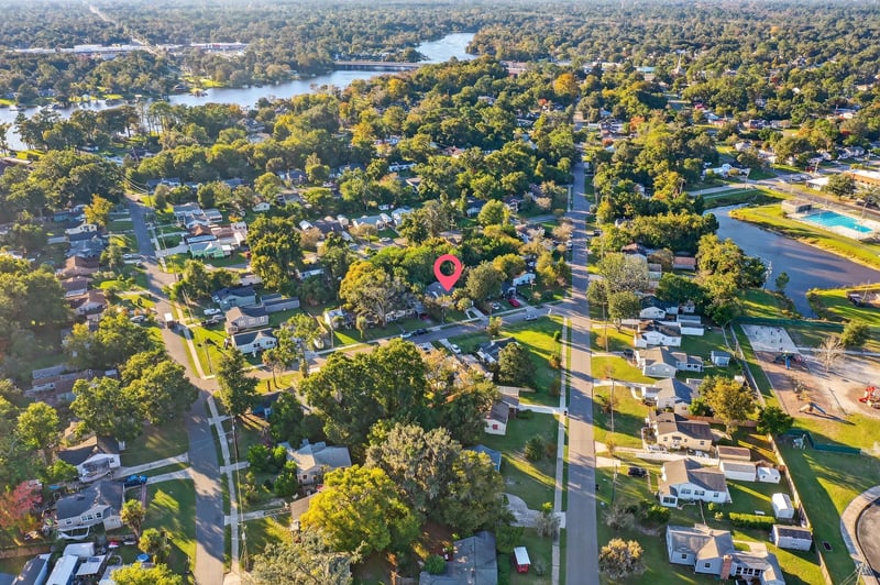 Photo 30 of 2712 Cherrywood Rd, Jacksonville, FL 32210, photographed by Megapixeler